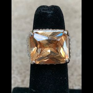 Costume imitation yellow topaz with studs ring